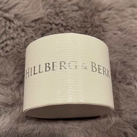 BNIB Hillberg &Berk 10mm Lavender Ball Earrings. - Picture 4 of 5